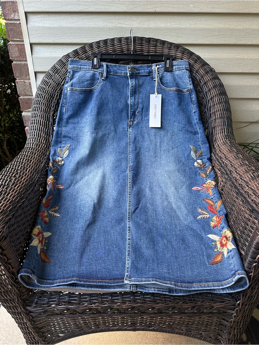 Driftwood Jeans Embroidered Piper Skirt - Feathery Leaf 14